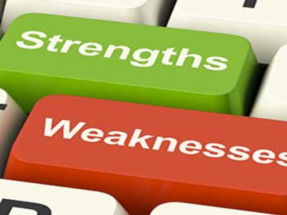 know-your-strengths-and-weaknesses-when-choosing-a-college-degree